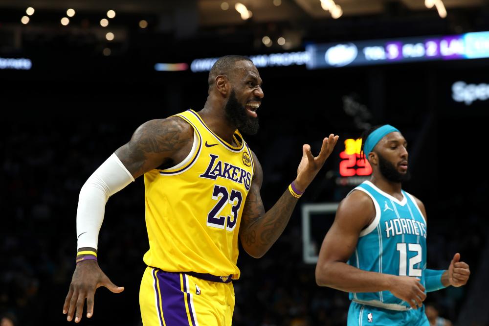 中日对决国乒2连败!薛飞2-3不敌世界第99,遭遇男单一轮游