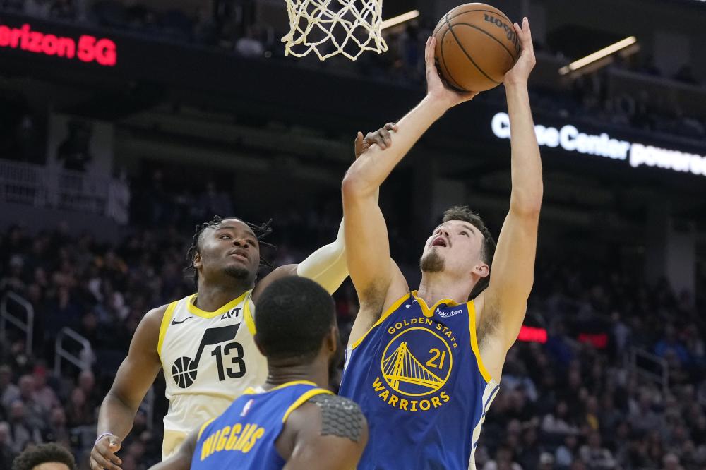 王楚钦在关 王楚钦在关