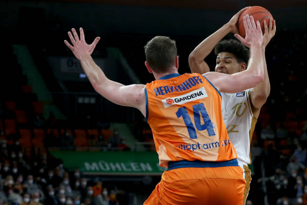 穆勒:今天比赛目标是找回比赛节奏 关于我的未来还没有最新消息